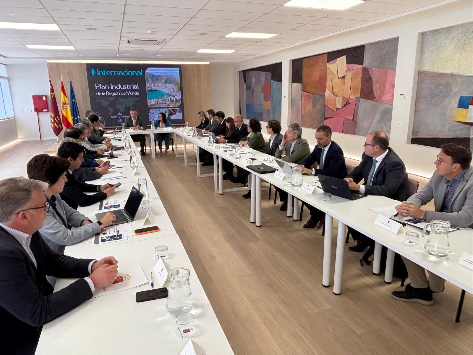COGITTRM y ACARMITT, participa en la reunión 'Más Internacional' para impulsar la estrategia industrial de la Región de Murcia